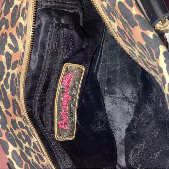 Betsey Johnson Marilyn Monroe medium/large. Excellent condition. - Picture 7 of 7